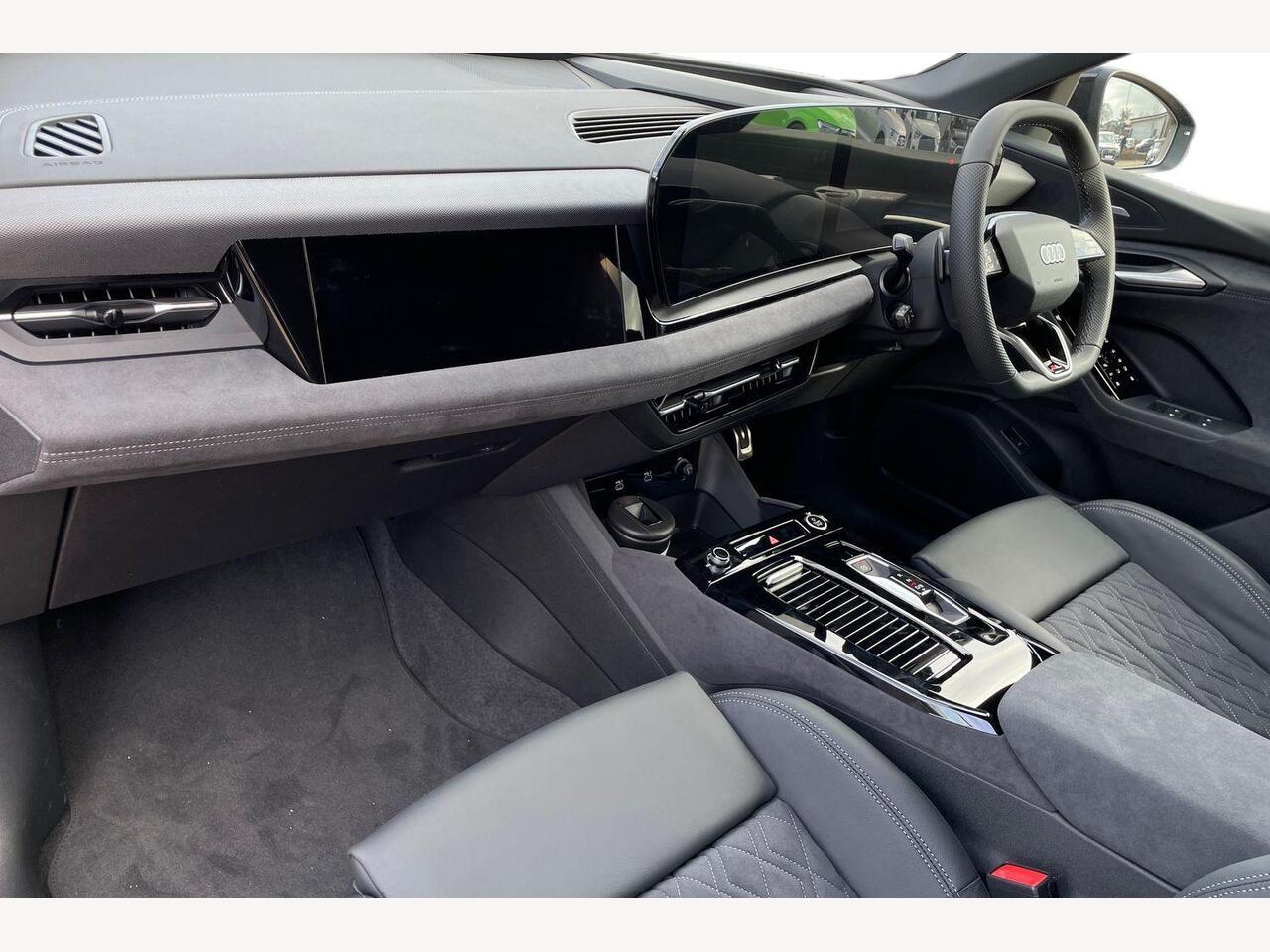 Used Audi Q6 e-tron 2026 for sale - 78004906: Photo 2