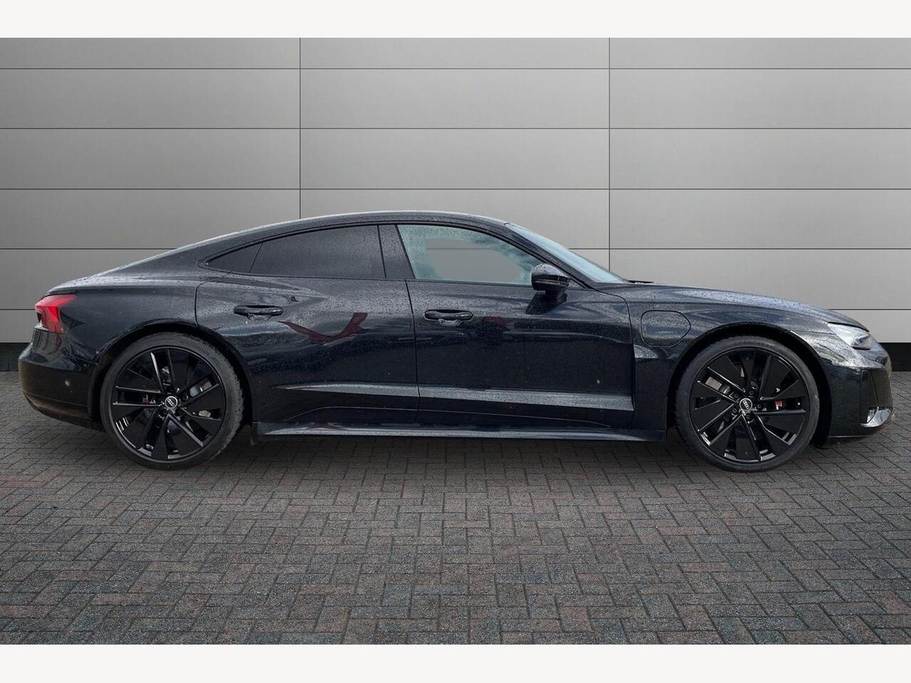 Used Audi RS e-tron GT 2022 for sale - 78021842: Photo 4