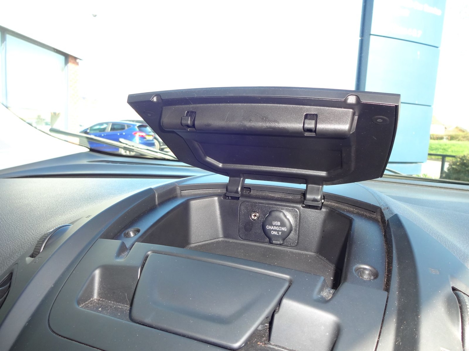 Used Ford Transit Courier 2015 for sale - 78049929: Photo 12