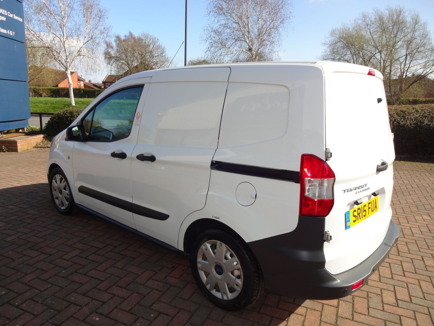 Used Ford Transit Courier 2015 for sale - 78049929: Photo 5