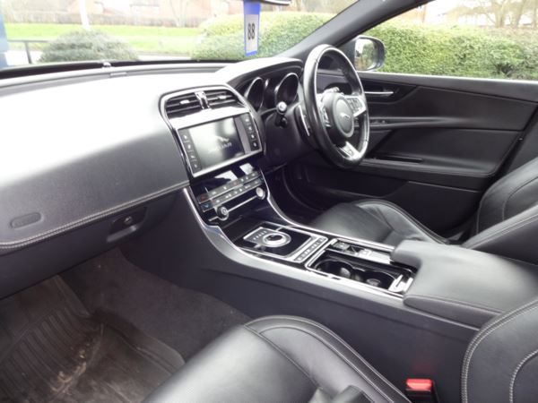 Used Jaguar XE 2018 for sale - 77698352: Photo 15