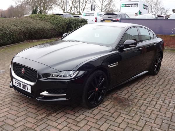 Used Jaguar XE 2018 for sale - 77698352: Photo 3