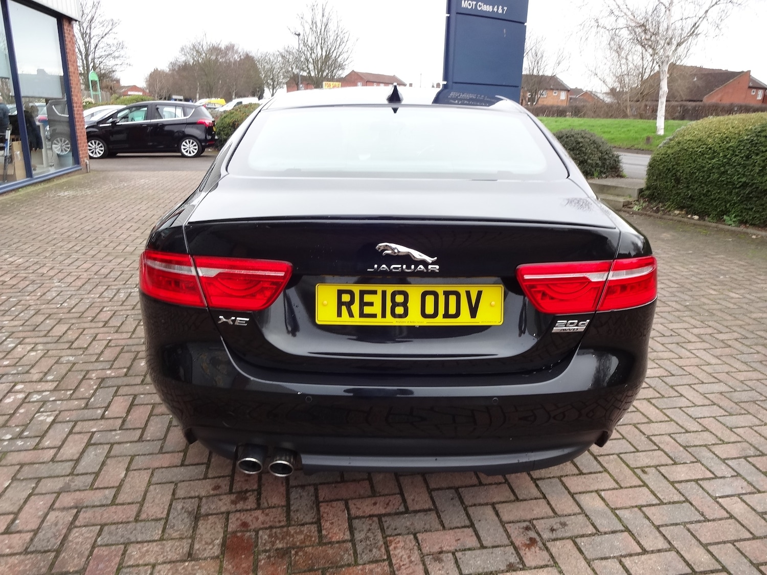 Used Jaguar XE 2018 for sale - 77687787: Photo 6