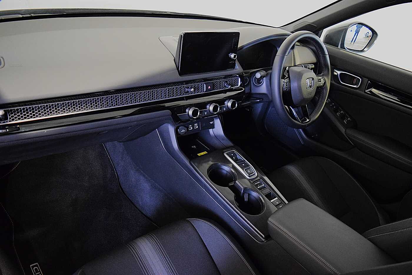 Used Honda Civic 2024 for sale - 76154378: Photo 2