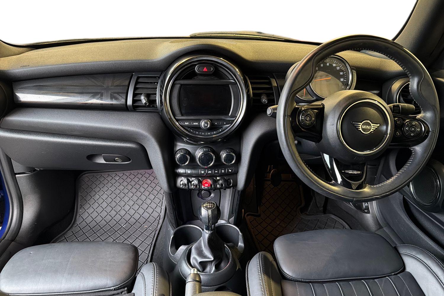 Used MINI Convertible 2019 for sale - 77280592: Photo 8