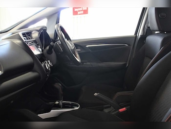 Used Honda Jazz 2019 for sale - 76837747: Photo