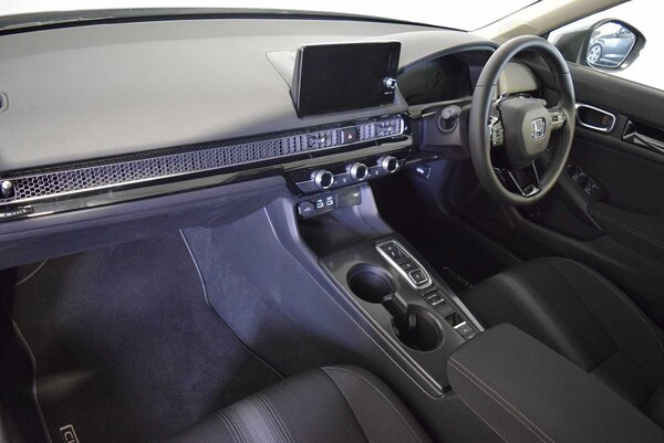 Used Honda Civic 2024 for sale - 75533689: Photo 2
