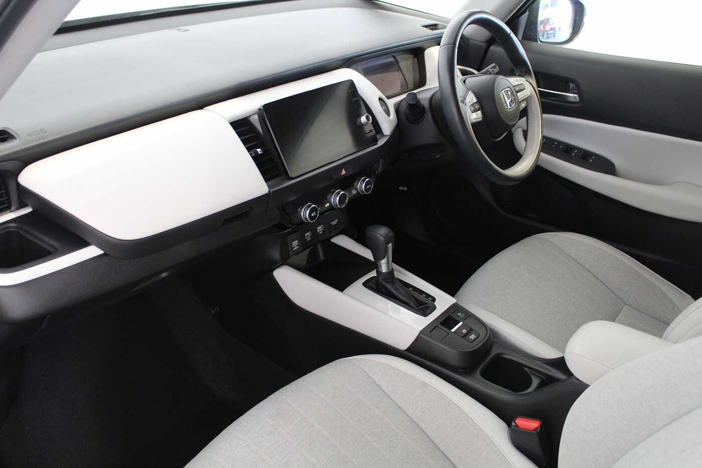 Used Honda Jazz 2021 for sale - 76168376: Photo 2