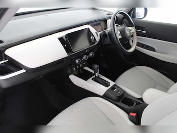 Used Honda Jazz 2021 for sale - 76168376: Photo 2