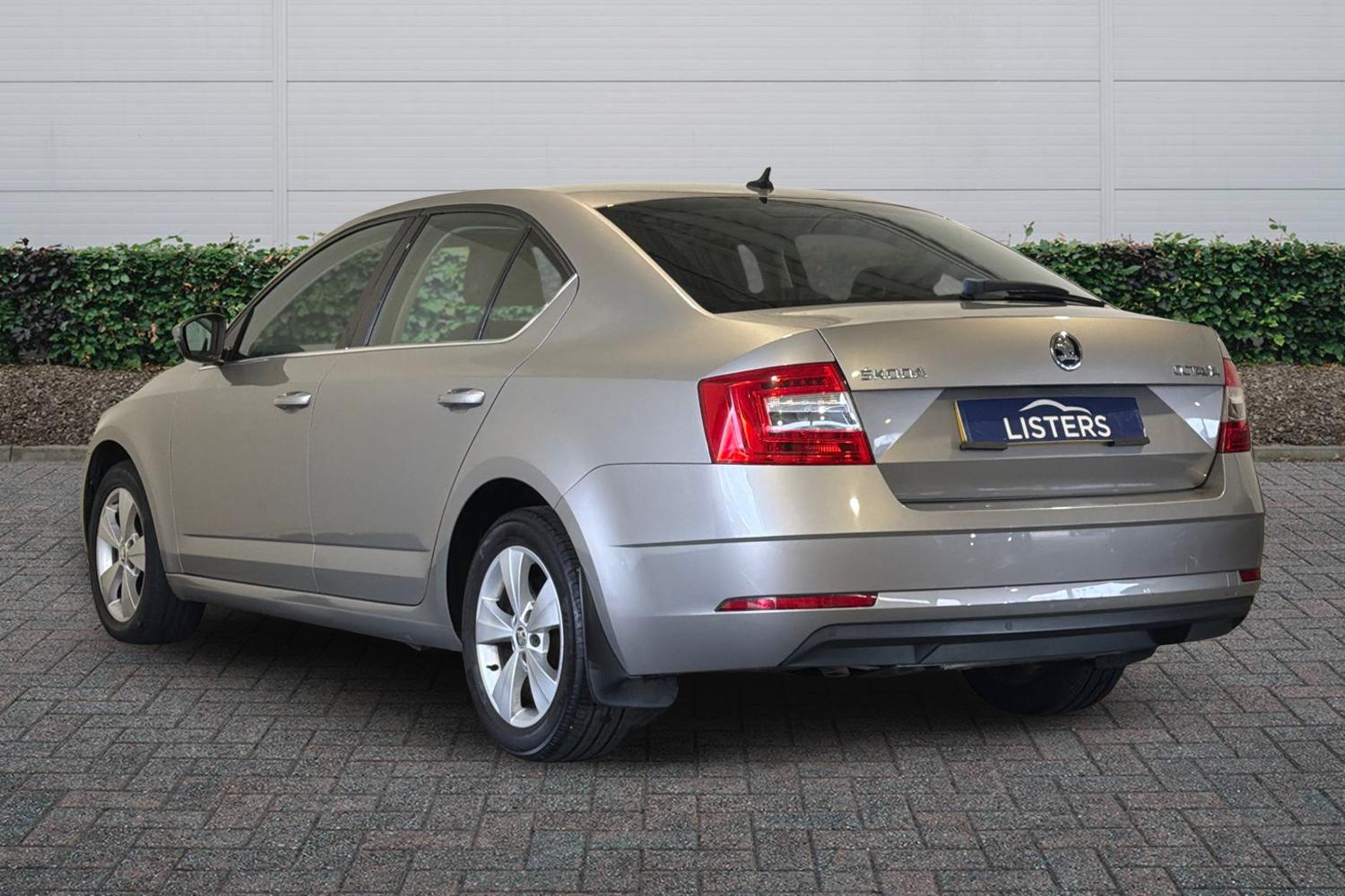 Used Skoda Octavia 2019 for sale - 78008582: Photo 2