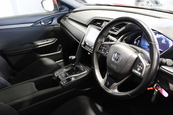 Used Honda Civic 2018 for sale - 76315687: Photo 13