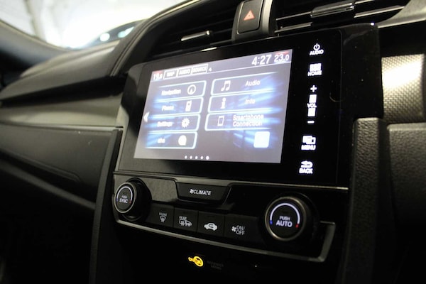 Used Honda Civic 2018 for sale - 76315687: Photo 14