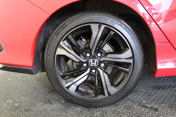 Used Honda Civic 2018 for sale - 76315687: Photo 9
