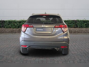 Used Honda HR-V 2018 for sale - 77525709: Photo