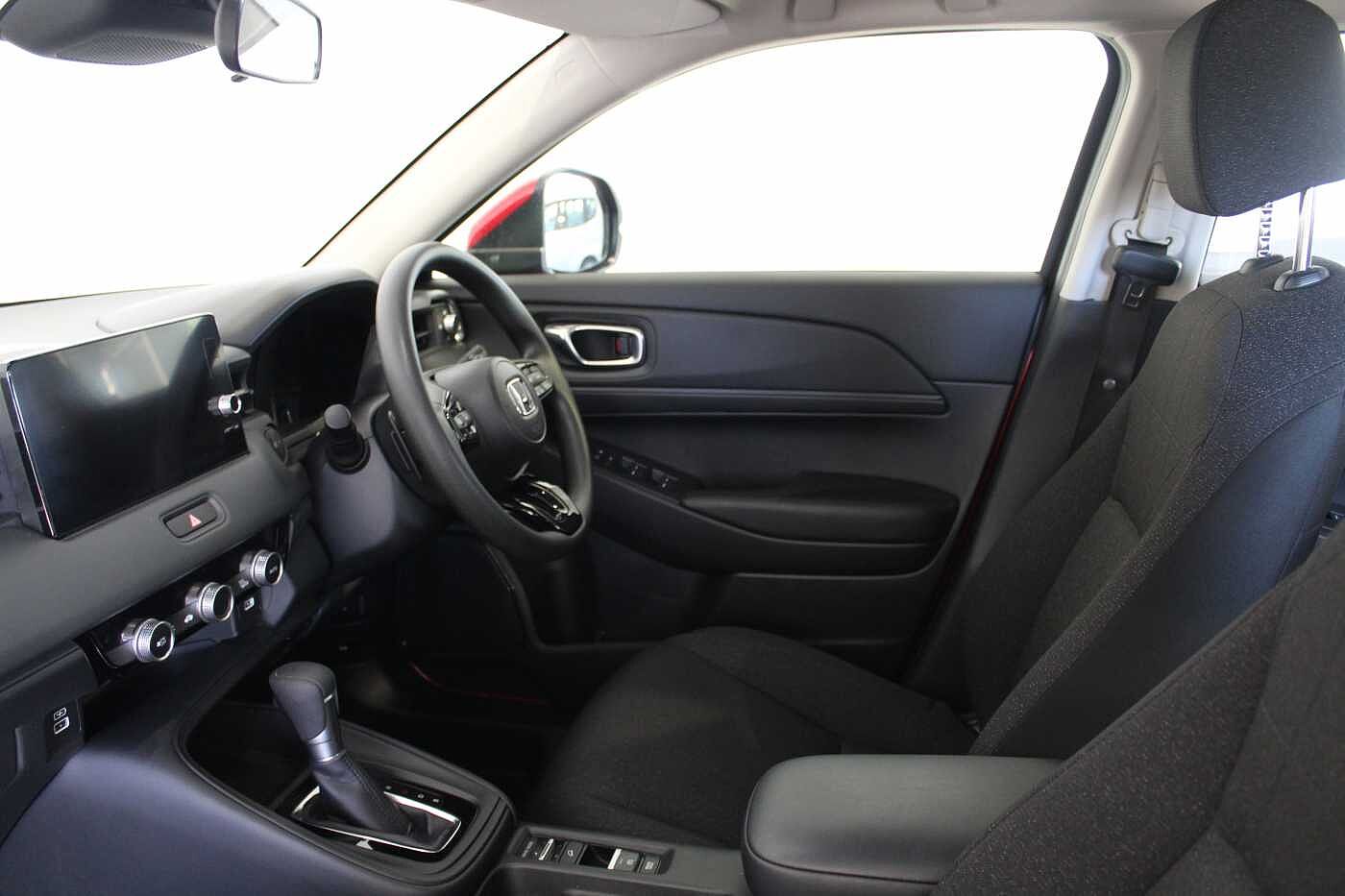 Used Honda HR-V 2022 for sale - 76400299: Photo 2