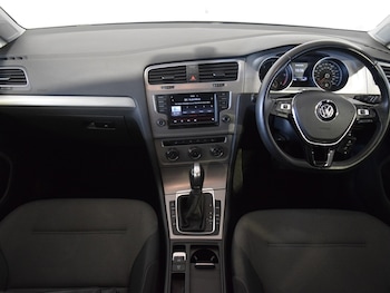 Used Volkswagen Golf 2016 for sale - 75624688: Photo