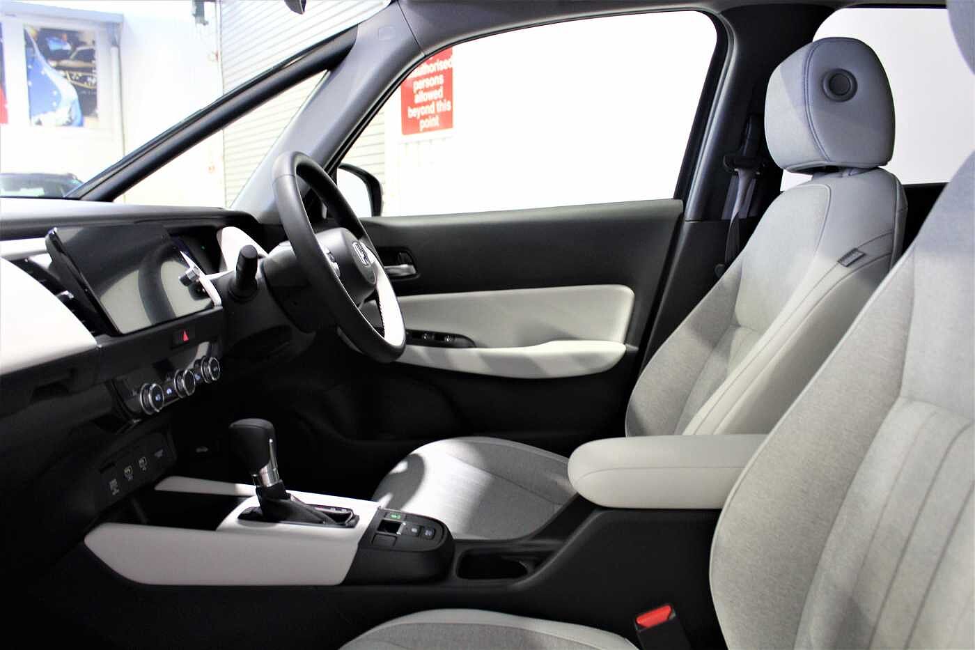 Used Honda Jazz 2022 for sale - 76154381: Photo 2