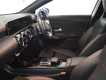 Used Mercedes-Benz A-Class 2019 for sale - 76285437: Photo 2