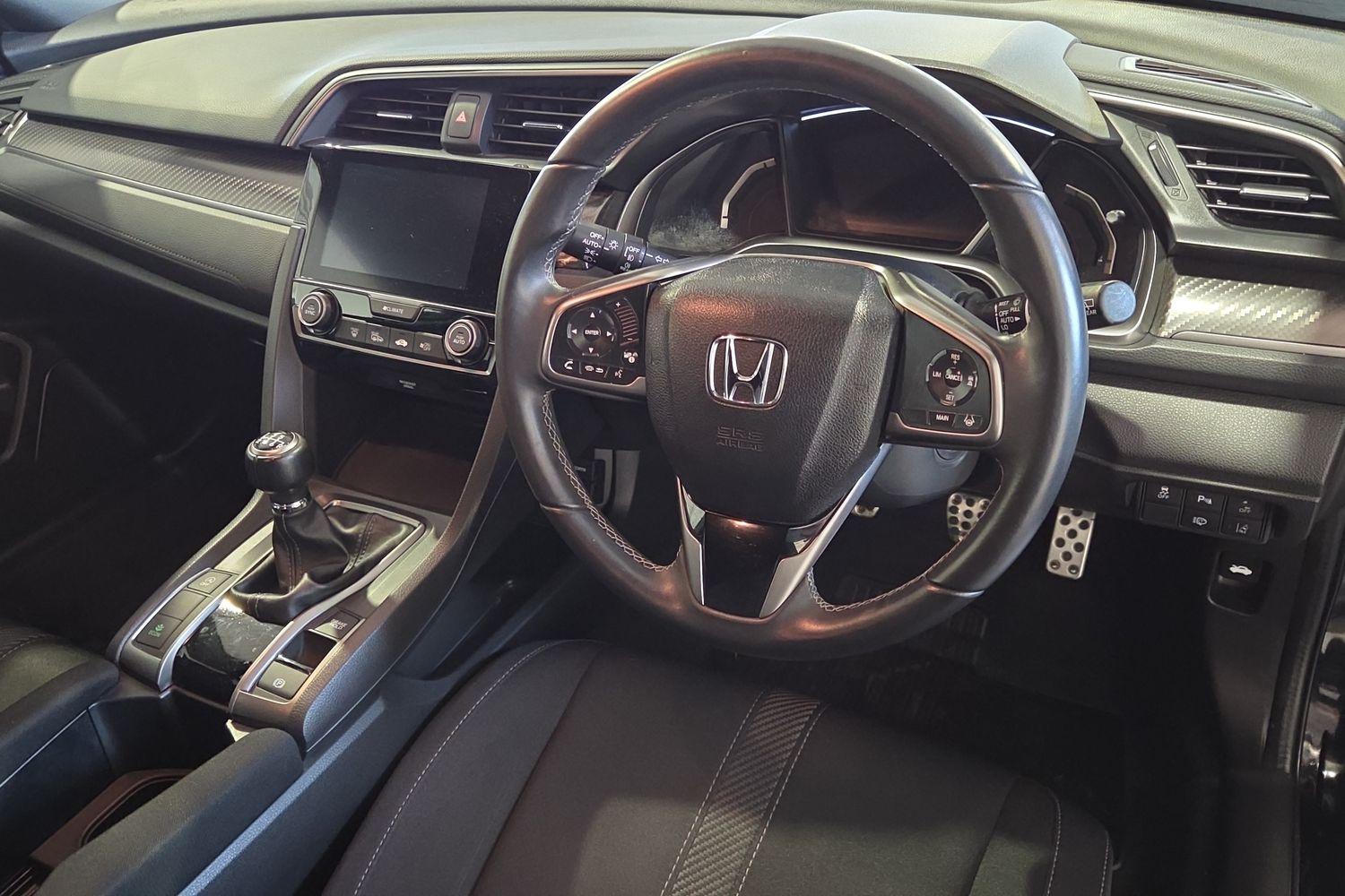 Used Honda Civic 2018 for sale - 78206395: Photo 12