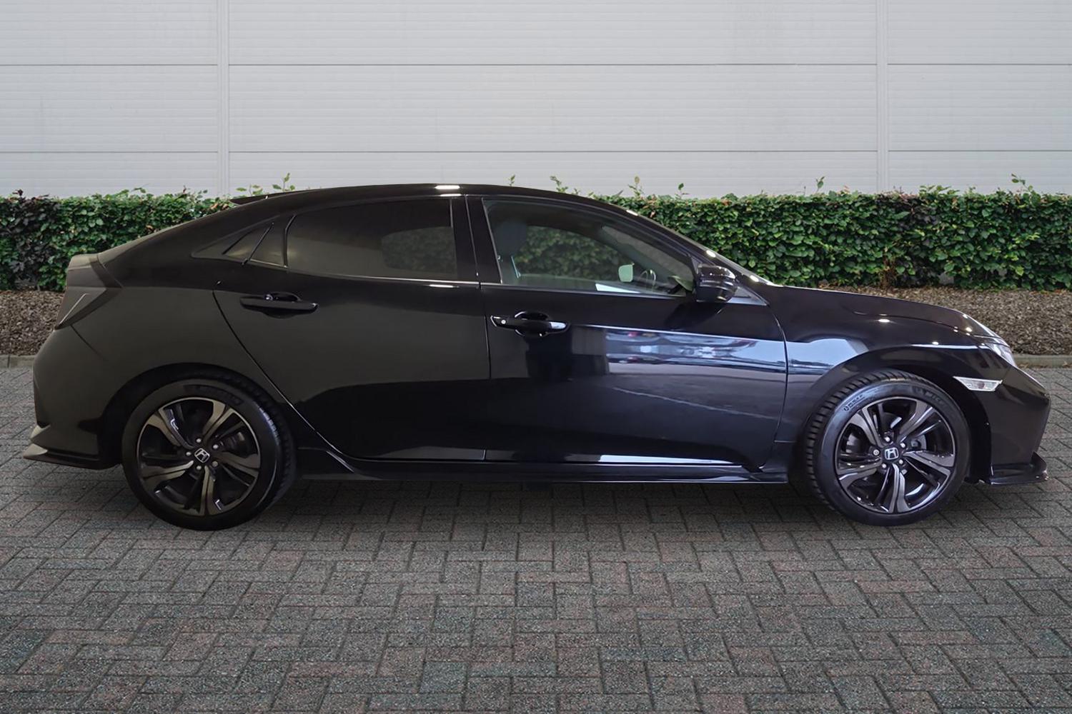 Used Honda Civic 2018 for sale - 78206395: Photo 5