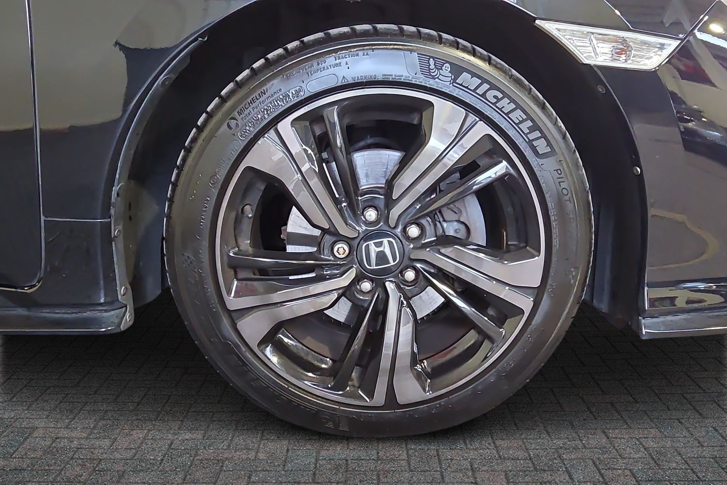 Used Honda Civic 2018 for sale - 78206395: Photo 6