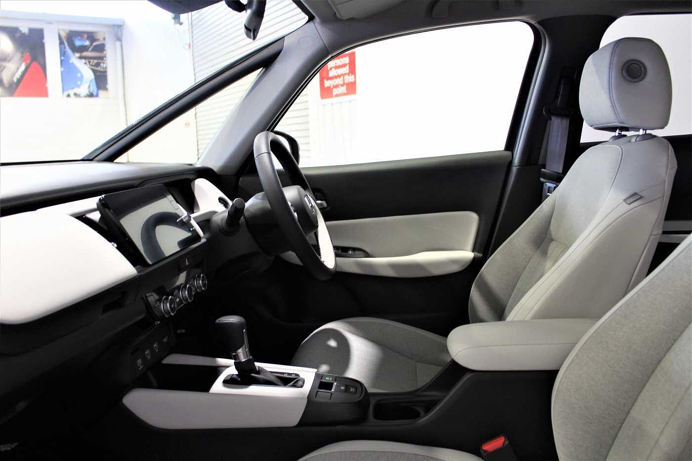 Used Honda Jazz 2021 for sale - 76139635: Photo 2