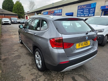 Used BMW X1 2011 for sale - 77515220: Photo