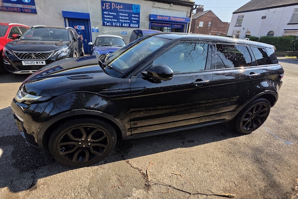 Used Land Rover Range Rover Evoque 2018 for sale - 74220177: Photo 3