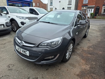 Used Vauxhall Astra 2013 for sale - 77516192: Photo