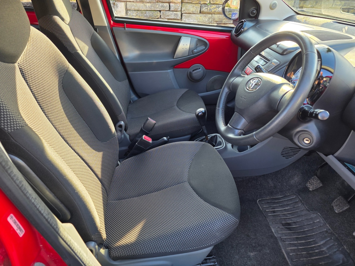 Used Toyota AYGO 2011 for sale - 78167841: Photo 12
