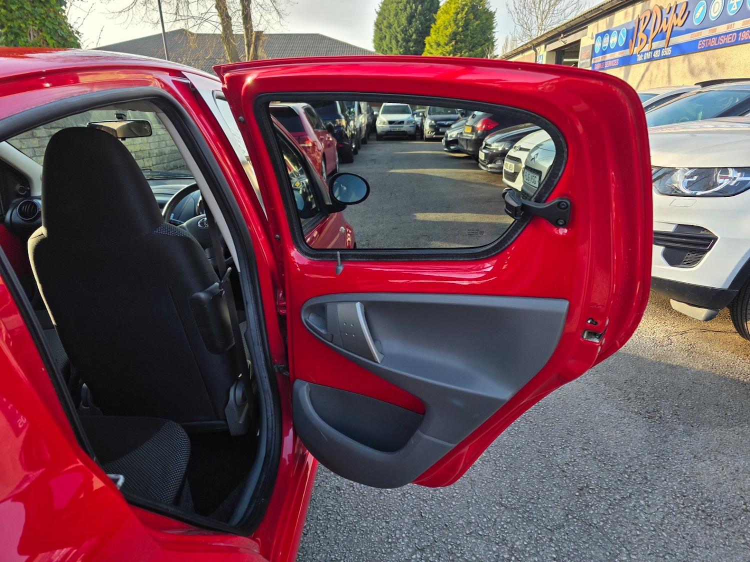 Used Toyota AYGO 2011 for sale - 78167841: Photo 18