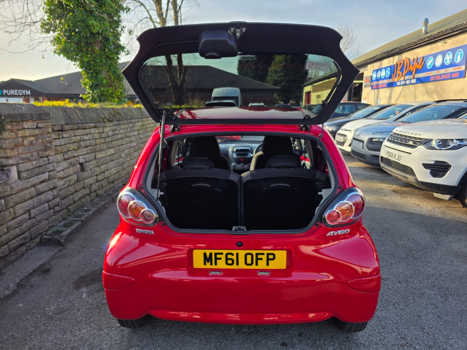 Used Toyota AYGO 2011 for sale - 78167841: Photo 25