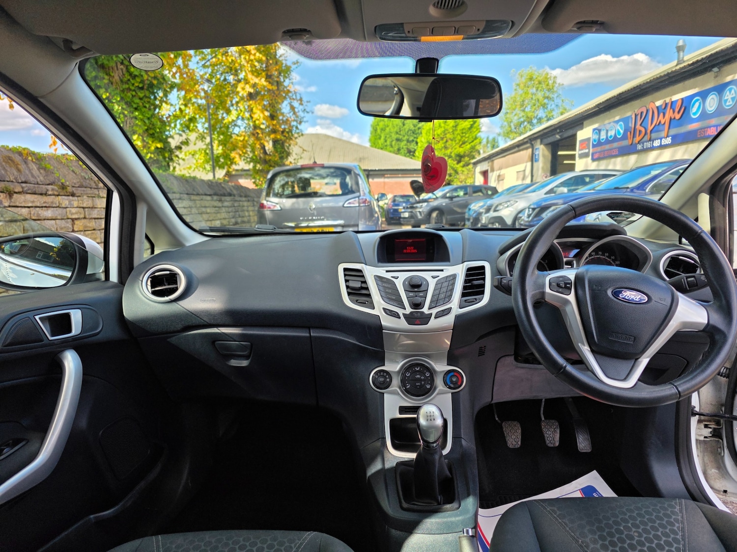 Used Ford Fiesta 2012 for sale - 76025959: Photo 15