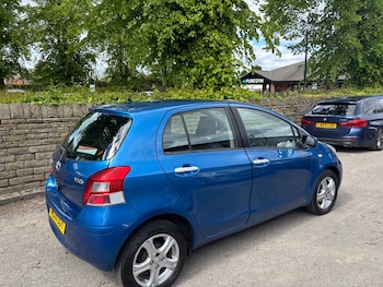 Used Toyota Yaris 2010 for sale - 78594636: Photo