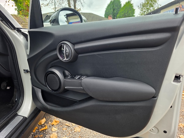 Used MINI Hatch 2016 for sale - 76300847: Photo 24