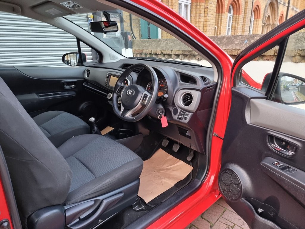 Used Toyota Yaris 2012 for sale - 77477758: Photo 11