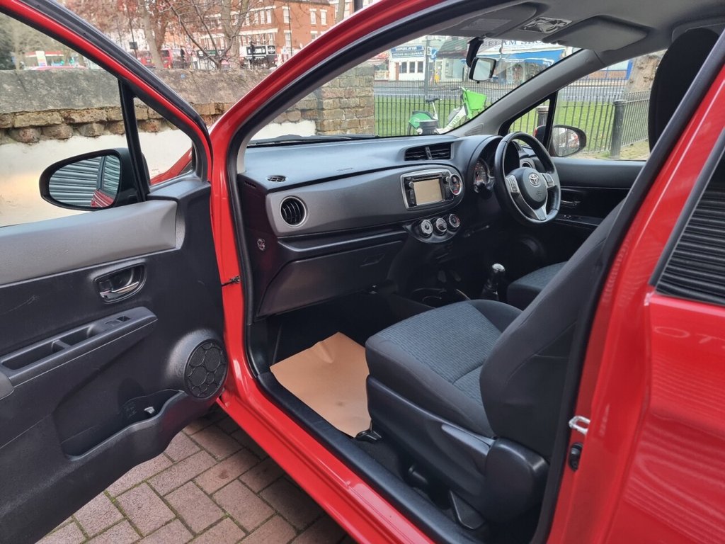 Used Toyota Yaris 2012 for sale - 77477758: Photo 25