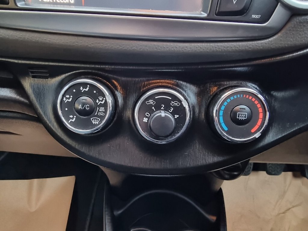 Used Toyota Yaris 2012 for sale - 77477758: Photo 46