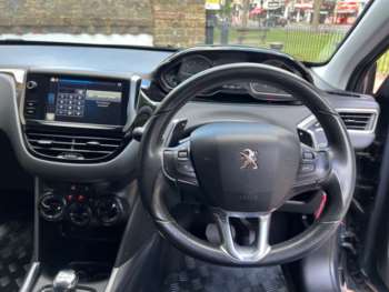 Used Peugeot 2008 2017 for sale - 75195708: Photo