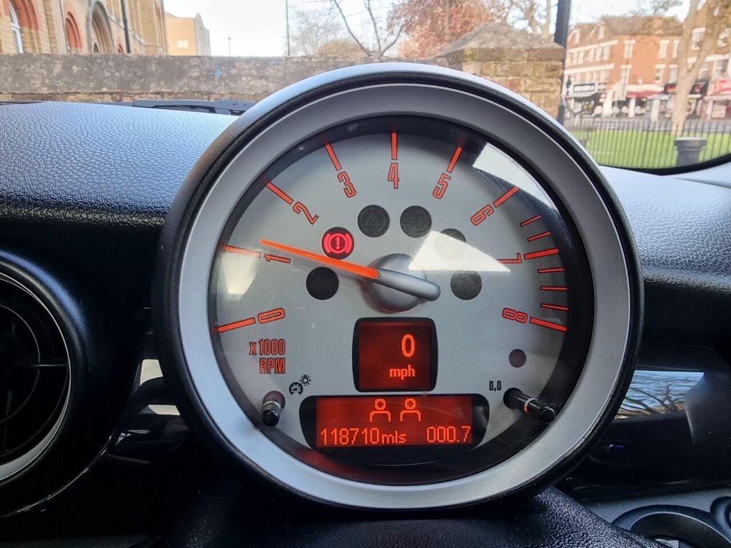 Used MINI Hatch 2010 for sale - 76783579: Photo 35