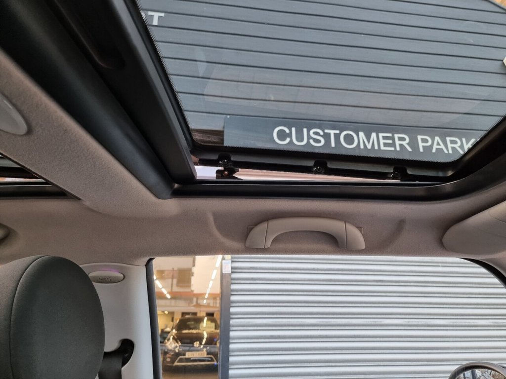 Used MINI Hatch 2010 for sale - 76783579: Photo 42