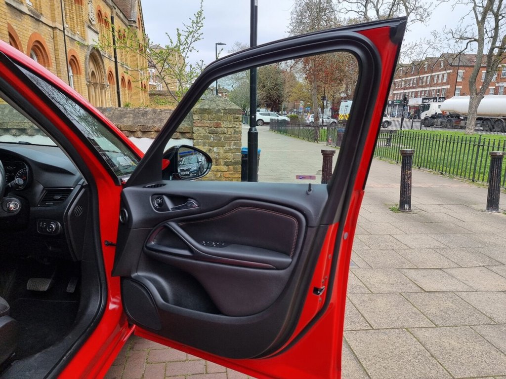 Used Vauxhall Zafira 2016 for sale - 78017023: Photo 10