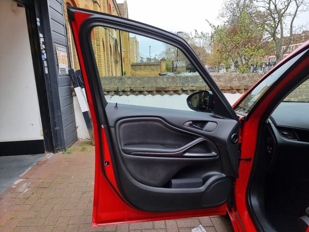 Used Vauxhall Zafira 2016 for sale - 78017023: Photo 32