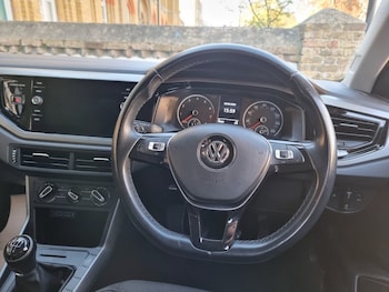 Used Volkswagen Polo 2019 for sale - 78180779: Photo