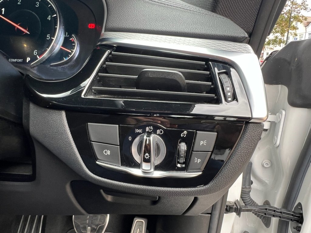 Used BMW 6 Series Gran Turismo 2018 for sale - 76210165: Photo 41