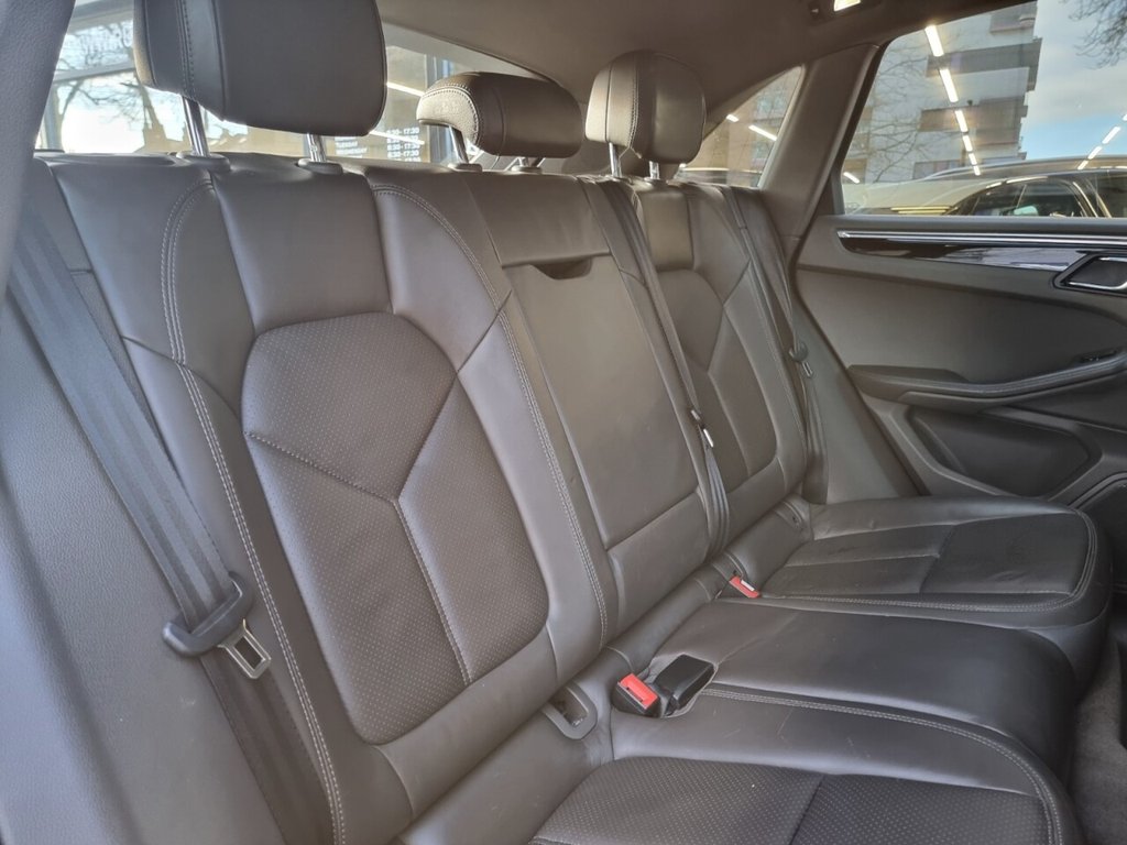 Used Porsche Macan 2015 for sale - 77672757: Photo 16