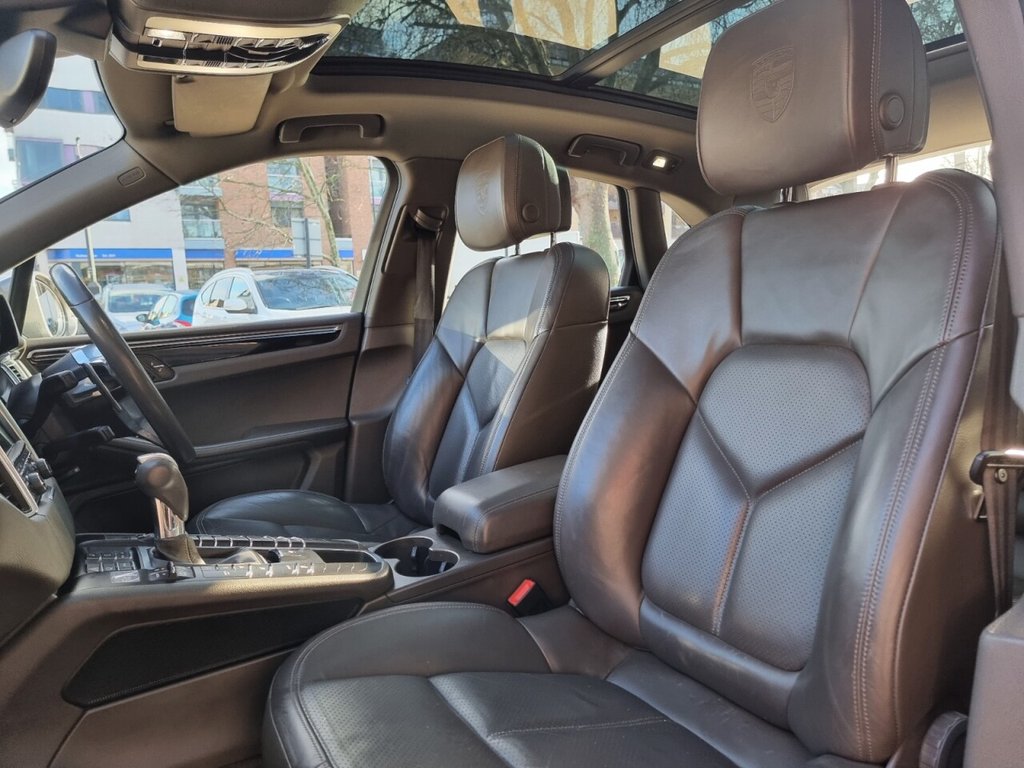 Used Porsche Macan 2015 for sale - 77672757: Photo 32