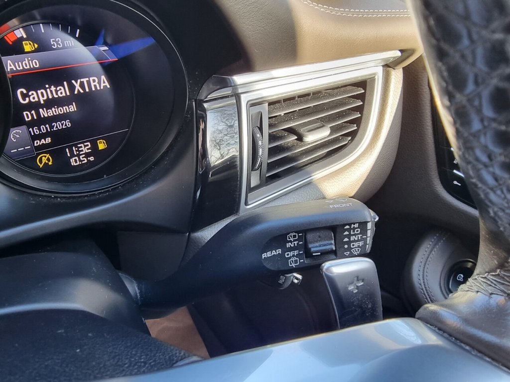 Used Porsche Macan 2015 for sale - 77672757: Photo 43