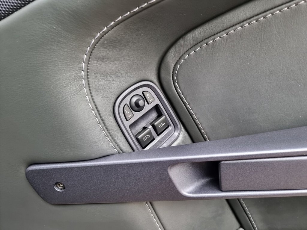 Used Aston Martin Vantage 2006 for sale - 77594272: Photo 10