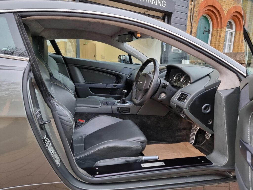 Used Aston Martin Vantage 2006 for sale - 77594272: Photo 12